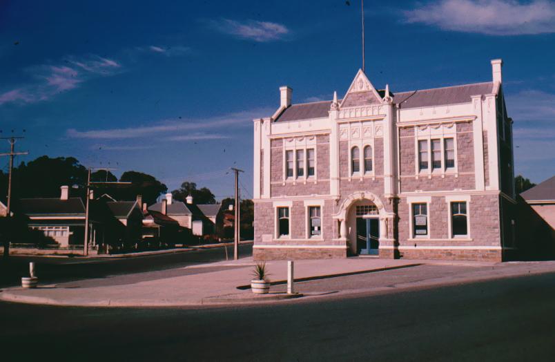 A Barossa Heritage Towns Weekend